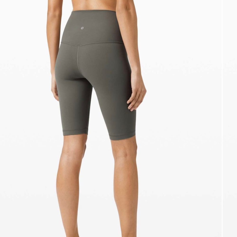 Lululemon Align Super High Rise Short *10" 6